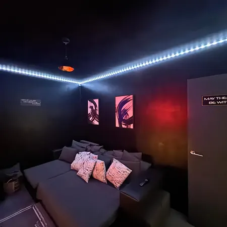 Rawson - Stylish Centre Hideaway Appartement